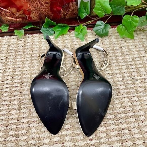 Marc Fisher LTD Cammile Ankle Strap Sandal in Light Natural Size 9.5 - Picture 11 of 14